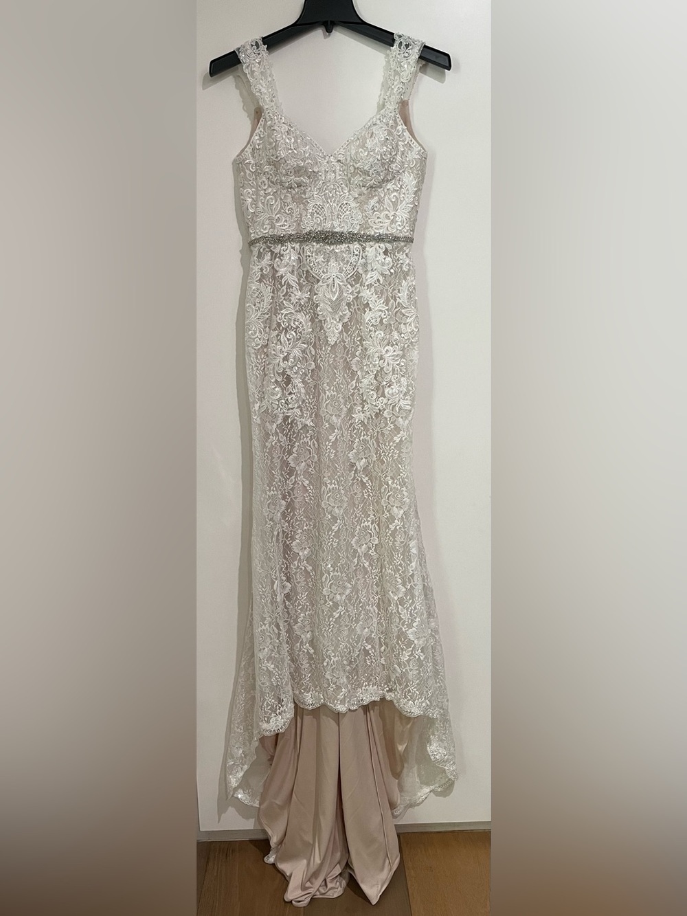 Galina Signature Sequin Lace Sheath Wedding Dress Size 6 NWOT